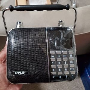 Pyle Portable Radio and Speaker
